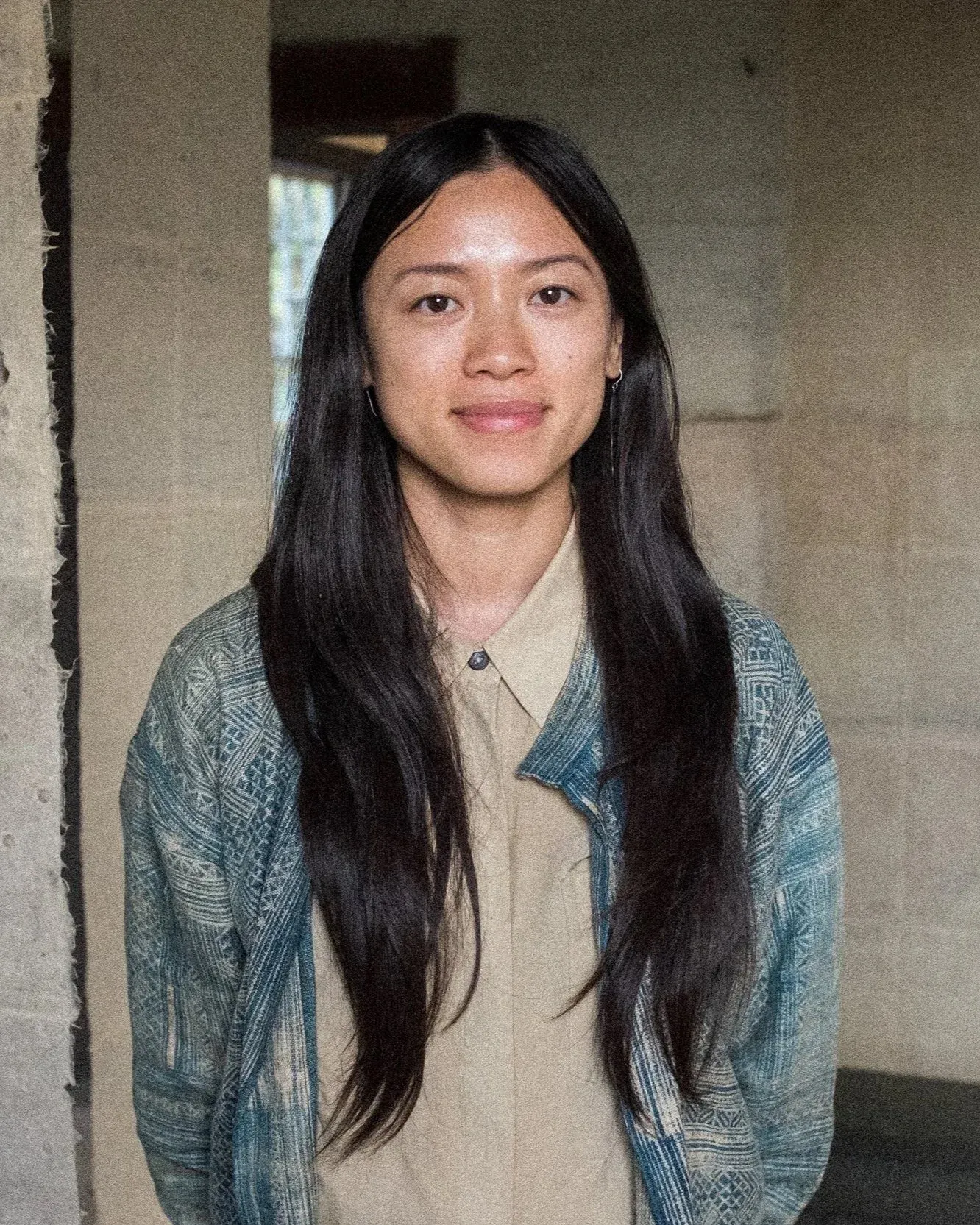 VERONICA Y PHẠM and her papermaking practice